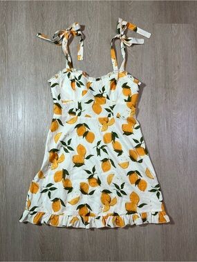 Cider White Women’s Size Small Sundress with Yellow Lemon Print